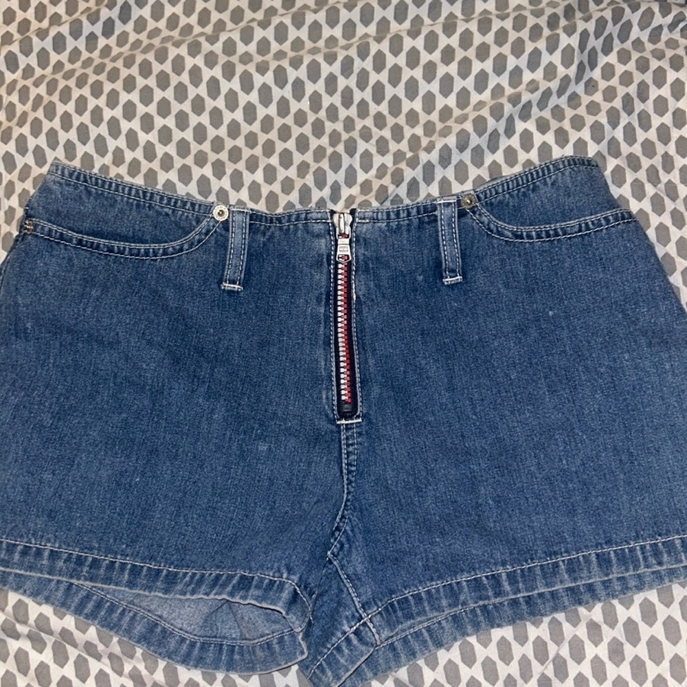 shorts!! tommy hilifiger